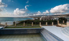 Beautiful 5 bedroom house with swimming pool for sale in Kissonerga