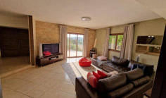 3 bedroom house with swimming pool for sale in Paramytha