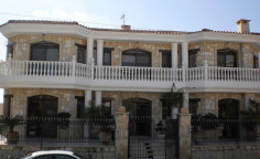 5 bedroom house with swimming pool for sale in Panthea