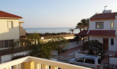 A two bedroom detached house second line from the beach in Pervolia 