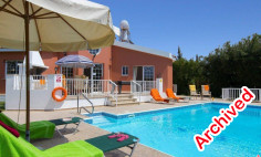 3 bedroom bungalow with swimming pool to rent in Peyia