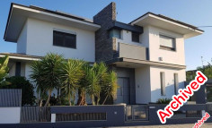 5 bedroom house with swimming pool to rent in Kokkinotrimithia