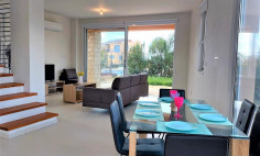 Beautiful 4 beds house with swimming pool for sale in Chloraka