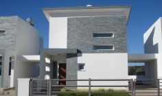 Beautiful 2 bedroom house for sale in Pyla