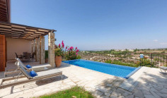 Large 2 bedroom house with swimming pool for sale in Aphrodite Hills Large 2 bedroom house with swimming pool for sale in Aphrodite Hills