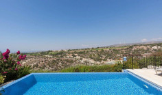 Large 2 bedroom house with swimming pool for sale in Aphrodite Hills Large 2 bedroom house with swimming pool for sale in Aphrodite Hills