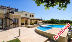 5 bedrooms furnished house with swimming pool for sale in Aphrodite Hills