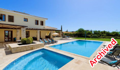 5 bedrooms furnished house with swimming pool for sale in Aphrodite Hills