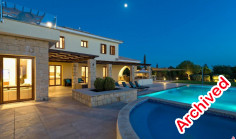 5 bedrooms furnished house with swimming pool for sale in Aphrodite Hills