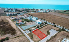Land with building permit in Pervolia, Larnaca , Larnaca