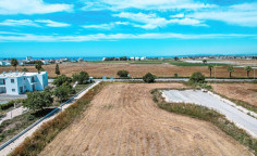 Land with building permit in Pervolia, Larnaca , Larnaca