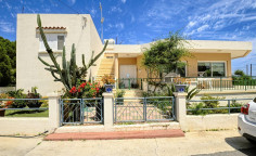 4 bedroom unfurnished villa for sale in Deryneia