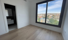 Spacious 4 bedroom penthouse with swimming pool for sale in Chalomantres