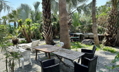 2 bedroom beach front ground-floor apartment on the first line in Dhekelia road 