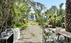2 bedroom beach front ground-floor apartment on the first line in Dhekelia road 