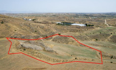 Agricultural 13044 m2 for sale in Agia Varvara