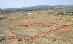 Agricultural 13044 m2 for sale in Agia Varvara