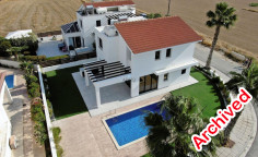 Beautiful 4 bedroom villa with swimming pool for sale in Dhekelia