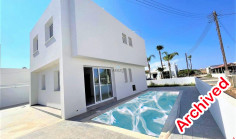 3 bedroom villa with swimming pool for sale in Frenaros