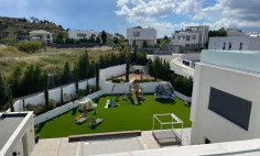 Beautiful 4 bedrooms house with swimming pool for sale in Agios Athanasios