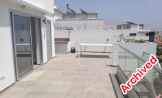 Top floor apartment with roof gardens in Drosia 