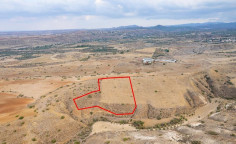 Field in Nikitari, Nicosia 