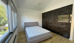 Luxury 5 bedroom house with swimming pool to rent in Agios Tychonas