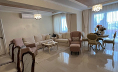 Beautiful 3 bedroom furnished apartment with swimming pool for sale in Chloraka