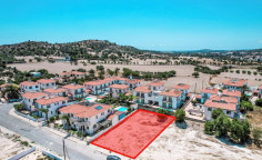 Residential 723 m2 for sale in Alethriko, Larnaca