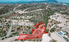 Residential field in Alethriko, Larnaca , Larnaca