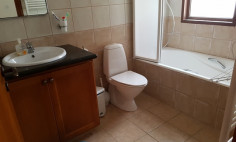 4 bedroom detached villa for sale on Dekelia road, only 50m from the beach 