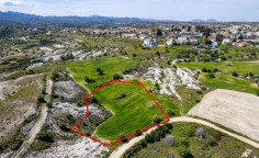 Residential 4330 m2 for sale in Kampia, Nicosia