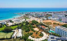 Land with building permit in Ayia Napa , Famagusta
