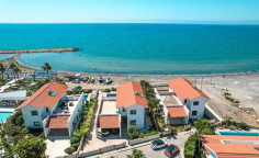 Seafront villa in Dekelia, Larnaca 