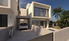 Spacious 3 bedroom villa with swimming pool for sale in Oroklini