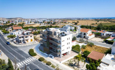 Large 2 bedroom apartment to buy in Livadia