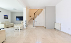 4 bedroom furnished house to rent in Sotiros