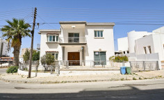 4 bedroom furnished house to rent in Sotiros