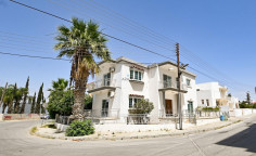 4 bedroom furnished house to rent in Sotiros