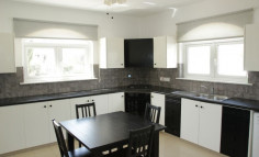 4 bedroom bungalow with title deeds, Ayia Thekla 