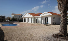 4 bedroom bungalow with title deeds, Ayia Thekla 