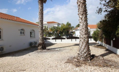 4 bedroom bungalow with title deeds, Ayia Thekla 
