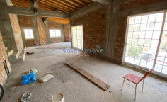 6 bedroom detached house 