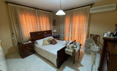 6 bedroom detached house 