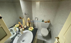 6 bedroom detached house 