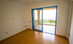 Beach front apartment unobstructed sea views 