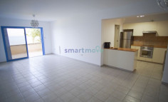 Beach front apartment unobstructed sea views 