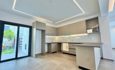 3 bedroom semi detached house + roof garden for sale polemedia Limassol 