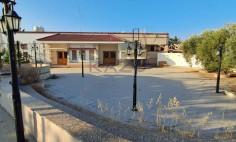 Spacious restaurant with license for rent in peaceful Paramytha Spacious restaurant with license for rent in peaceful Paramytha
