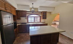 5 bedroom house to rent in Aglantzia